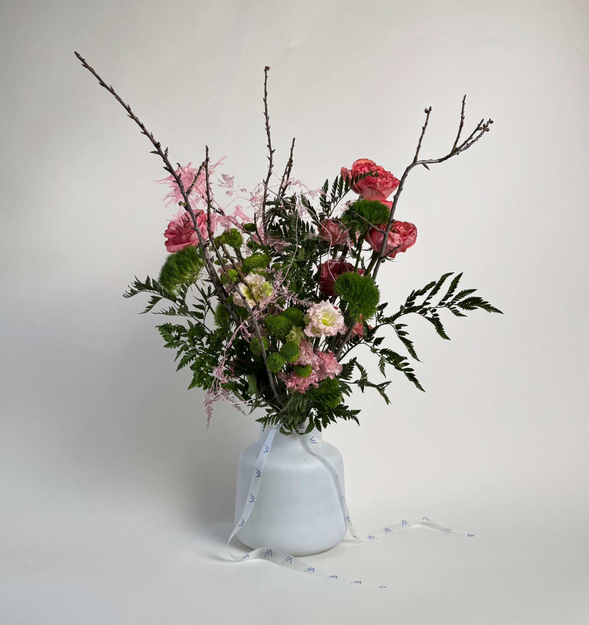 Букет из розы мандарин и аспарагуса