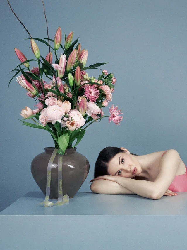 Букет из кустовых роз, эустомы и лилии (L)