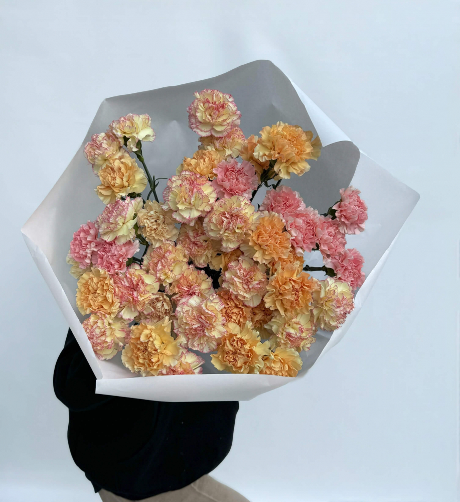 Букет из 41 яркого диантуса 